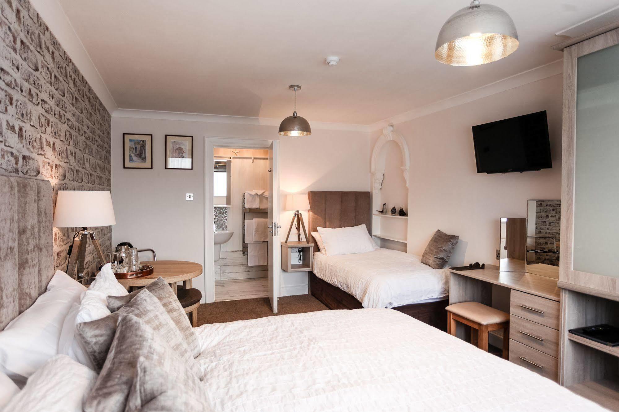 Anvershiel House Portrush Eksteriør billede